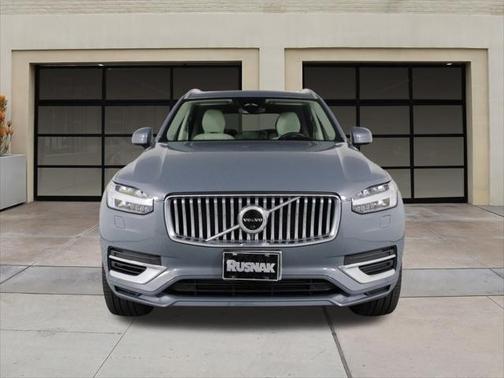 2023 Volvo XC90 Recharge Plug-In Hybrid T8 Ultimate Bright Theme 7-Seater