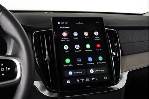 2025 Volvo XC90 B6 Core
