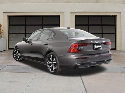 2025 Volvo S60 B5 Core