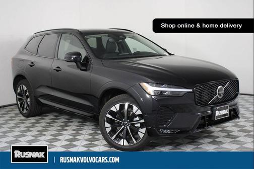 Onyx Black Metallic 2026 Volvo XC60 B5 Plus