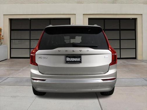 2024 Volvo XC90 Recharge Plug-In Hybrid T8 Ultimate 6-Seater