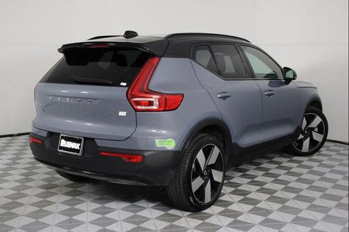 Silver Dawn Metallic 2023 Volvo XC40 Recharge Pure Electric Twin Ultimate