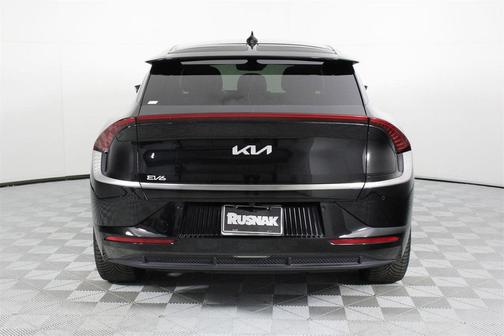 2022 Kia EV6 Wind