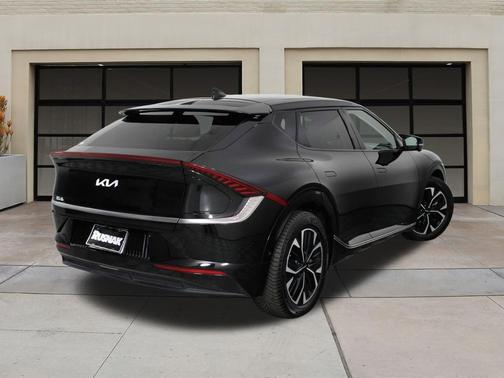2022 Kia EV6 Wind