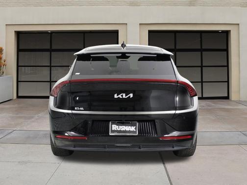 2022 Kia EV6 Wind