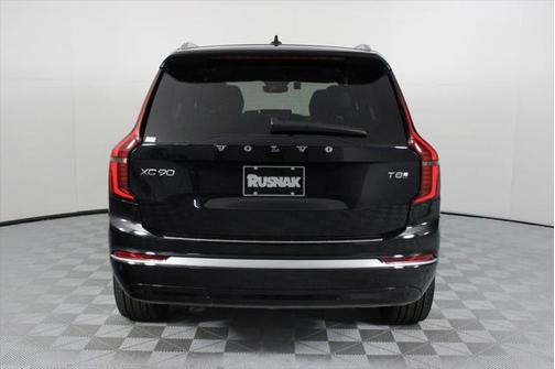2025 Volvo XC90 Plug-In Hybrid T8 Plus 7-Seater