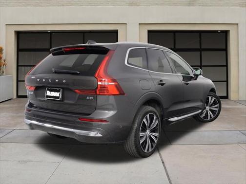 2022 Volvo XC60 B5 Inscription