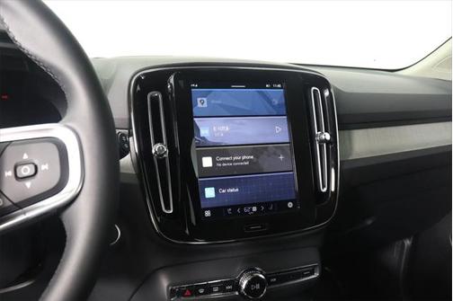 2025 Volvo XC40 Plus Dark Theme