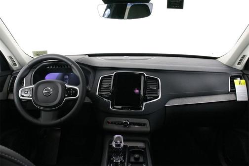 2025 Volvo XC90 B6 Ultra