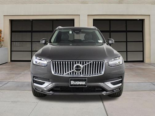 2025 Volvo XC90 B6 Ultra