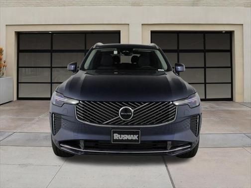 2025 Volvo XC90 Plug-In Hybrid T8 Core 7-Seater