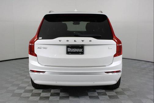 Crystal White Metallic 2023 Volvo XC90 Recharge Plug-In Hybrid T8 Ultimate 6-Seater