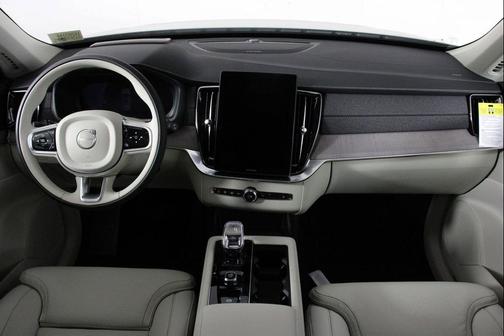 2026 Volvo XC90 Plug-In Hybrid Ultra, T8 AWD, Electric/Gasoline, Bright, 7 Seats