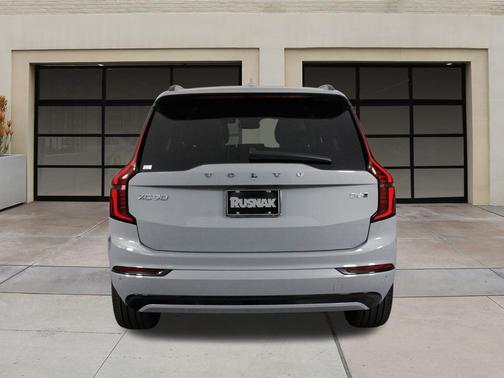 2026 Volvo XC90 B6 Ultra Dark Theme 7-Seater