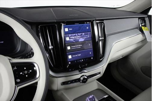 2025 Volvo XC60 Plug-In Hybrid T8 Ultra