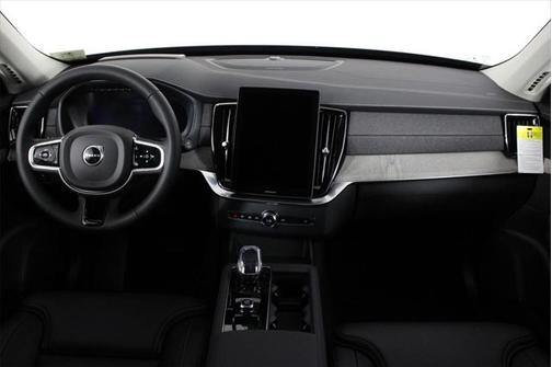 2025 Volvo XC90 Plug-In Hybrid T8 Ultra 7-Seater