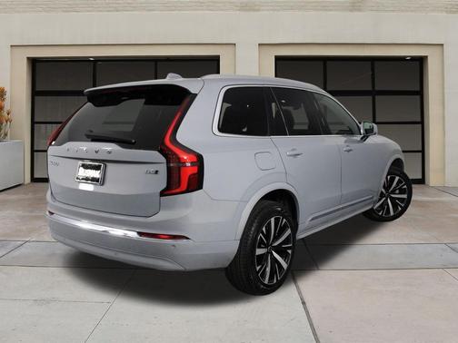 2026 Volvo XC90 Core, B5 AWD Gas (mild hybrid), Gasoline, Bright, 7 Seats