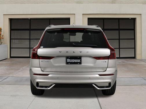 2026 Volvo XC60 Plug-In Hybrid T8 Ultra