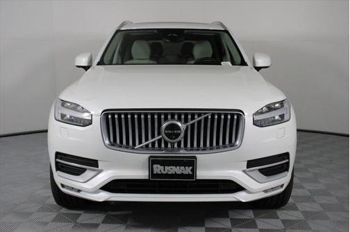 2025 Volvo XC90 B6 Plus 7-Seater