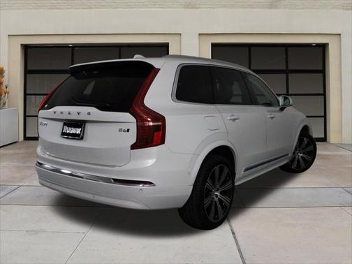 2025 Volvo XC90 B6 Plus 7-Seater