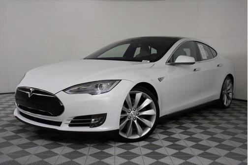 2016 Tesla Model S 90D