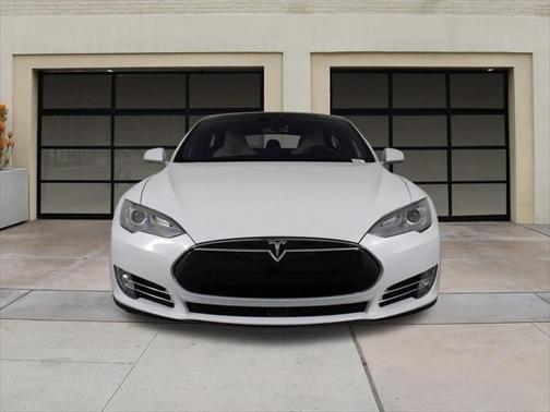 2016 Tesla Model S 90D