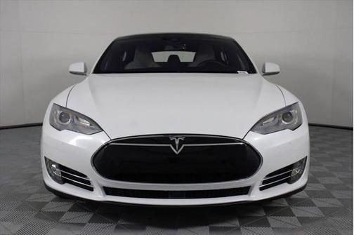 2016 Tesla Model S 90D