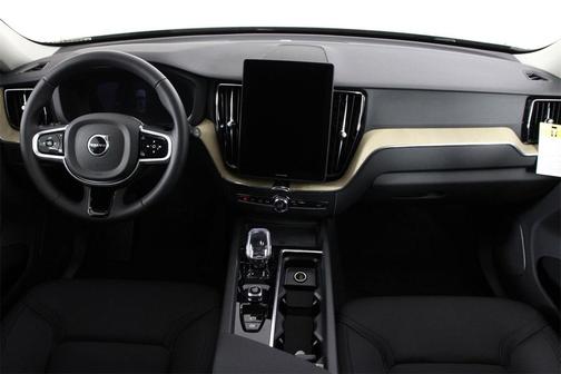 2026 Volvo XC60 B5 Core