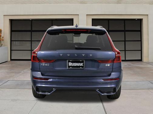 2026 Volvo XC60 B5 Core