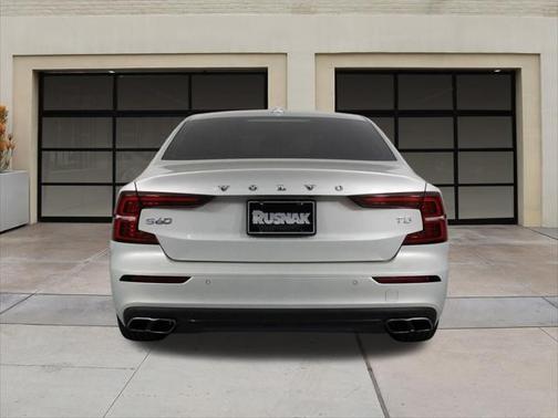 2019 Volvo S60 T5 Momentum