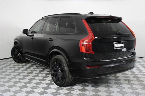 2024 Volvo XC90 Recharge Plug-In Hybrid T8 Plus 6-Seater