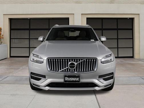 2024 Volvo XC90 Recharge Plug-In Hybrid T8 Plus Bright Theme 7-Seater
