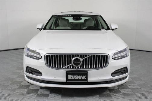 2023 Volvo S90 B6 Ultimate