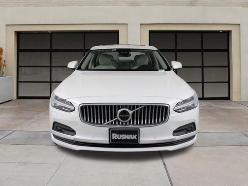 2023 Volvo S90 B6 Ultimate