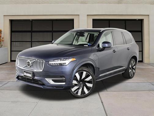 Denim Blue Metallic 2023 Volvo XC90 Recharge Plug-In Hybrid T8 Ultimate 6-Seater