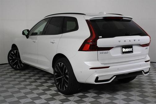 2026 Volvo XC60 B5 Ultra