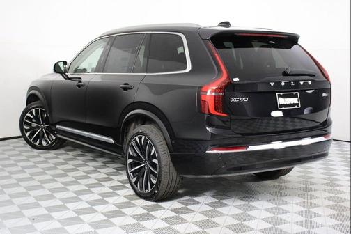 Onyx Black Metallic 2026 Volvo XC90 Plus, B6 AWD Gas (mild hybrid), Gasoline, Bright, 7 Seats