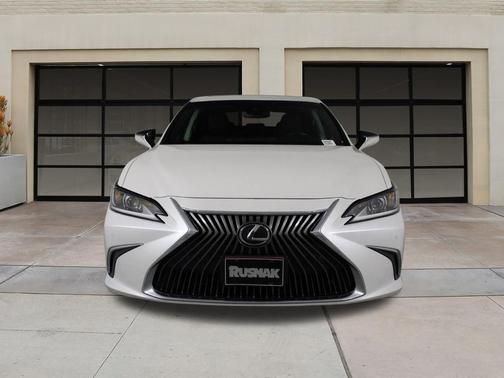 2021 Lexus ES 250 Base