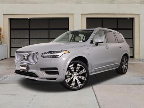 Vapour Grey 2025 Volvo XC90 Ultra