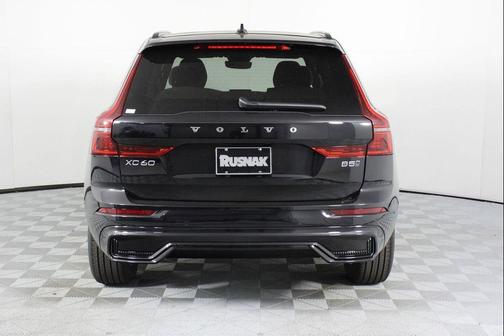 2026 Volvo XC60 B5 Core