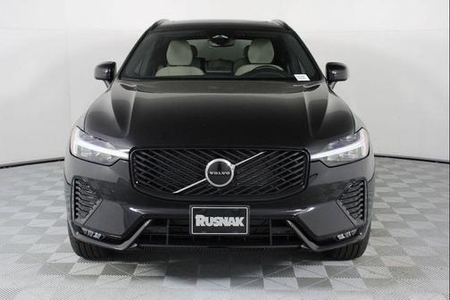 2026 Volvo XC60 B5 Core