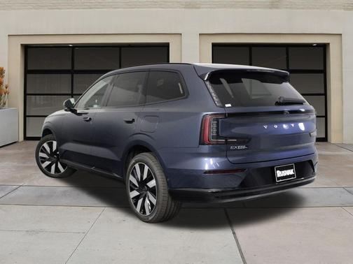 2025 Volvo EX90 Twin Motor Plus