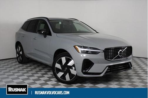 2025 Volvo XC60 Plug-In Hybrid Plus