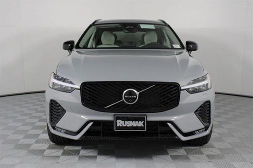 2026 Volvo XC60 B5 Ultra