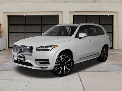 2024 Volvo XC90 B6 Ultimate Bright Theme 6-Seater