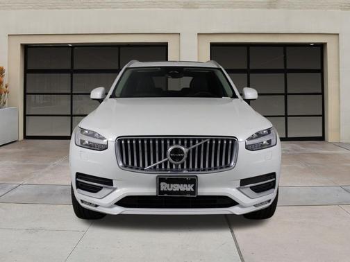 2024 Volvo XC90 B6 Ultimate Bright Theme 6-Seater