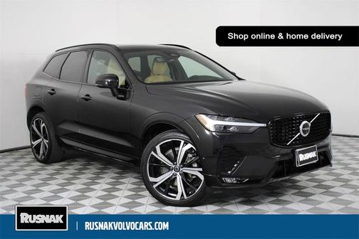 2023 Volvo XC60 B6 Ultimate Dark Theme