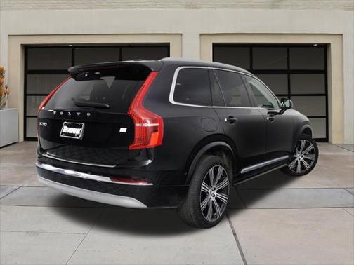 2022 Volvo XC90 Recharge Plug-In Hybrid T8 Inscription 6 Passenger