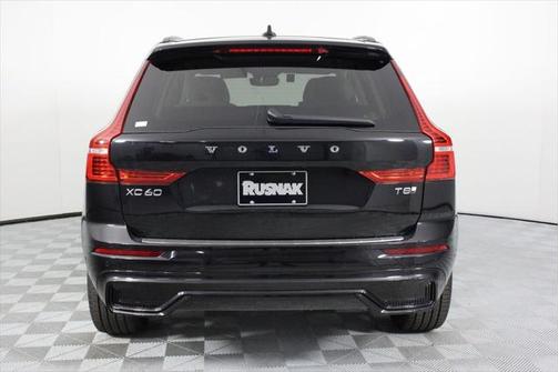 2025 Volvo XC60 Plug-In Hybrid T8 Ultra