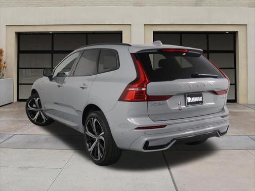 2025 Volvo XC60 Plug-In Hybrid T8 Ultra